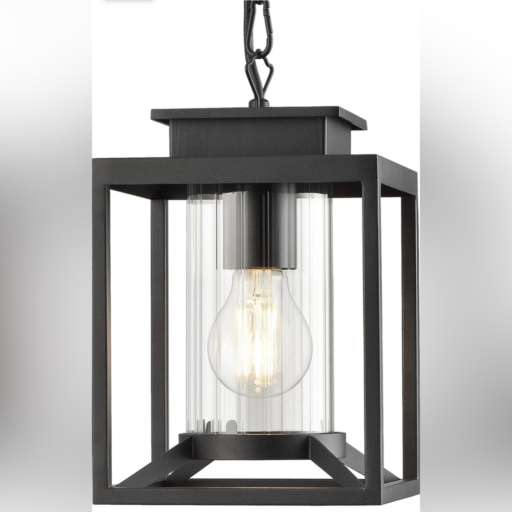 Outdoor pendant light